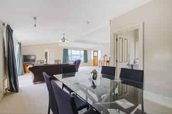 155 High Street, Oxford