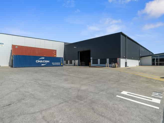 A Rare Large-Scale Distribution Facility