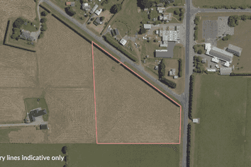 15 Weir Road, Waianiwa