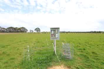 15 Weir Road, Waianiwa