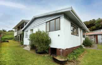 33 Main Road, Stewart Island