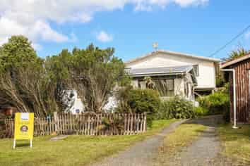 33 Main Road, Stewart Island