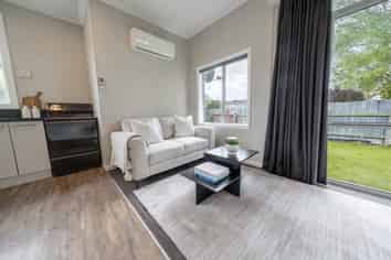 10 Herriot Court, Richmond