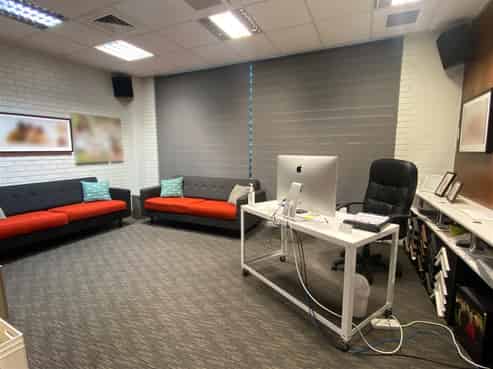 Stylish Standalone - Profile & Parking