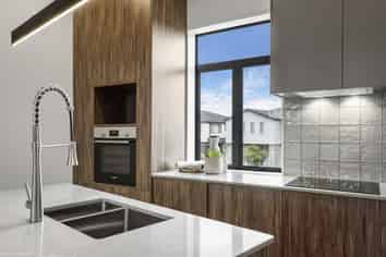 79 Bearing Parade, Long Bay