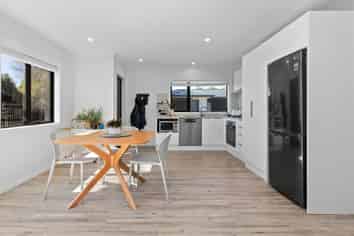 1/59 Oakfield Crescent, Pukete