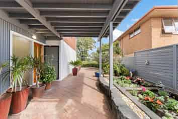 84 Gossamer Drive, Pakuranga Heights