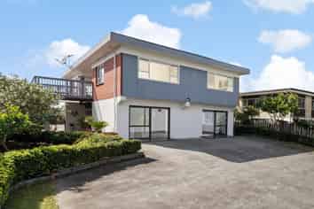 84 Gossamer Drive, Pakuranga Heights