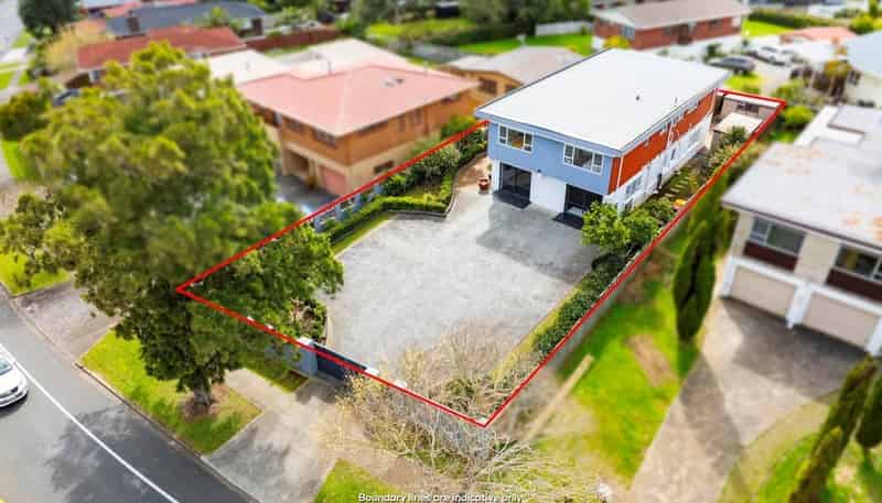 84 Gossamer Drive, Pakuranga Heights