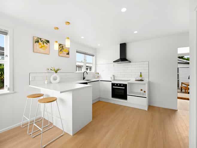 11 Dinsdale Road, Dinsdale