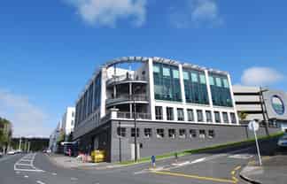 Modern 405sqm Office on Mount Eden’s Top Floor