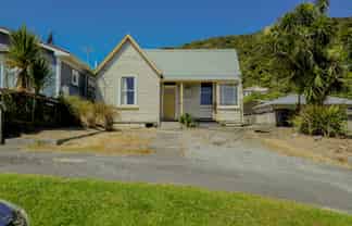 9 Alexander Terrace, Greymouth
