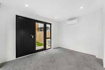 9/300 Great North Road, Henderson