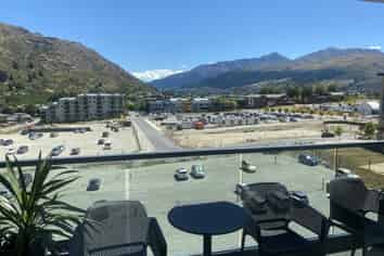 408/34 Red Oaks Drive, Frankton