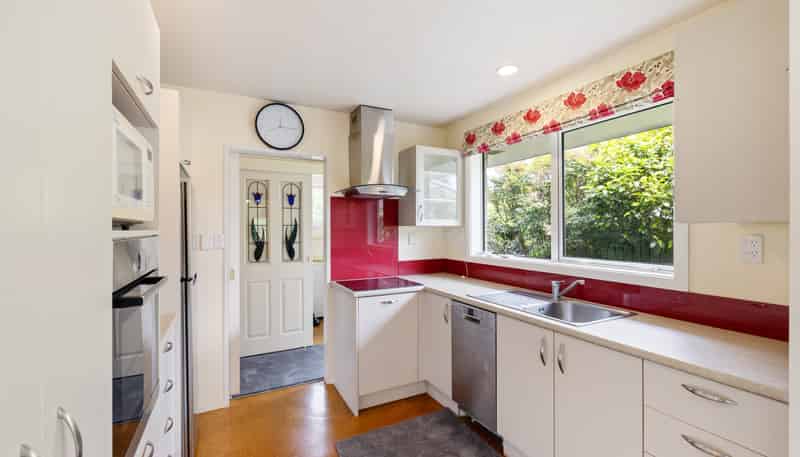 1/144A Fisher Avenue, Beckenham