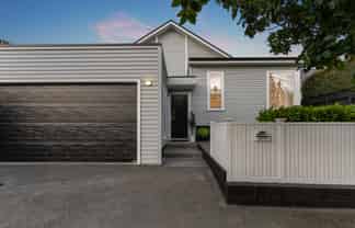 23 Brookfield Avenue, Onehunga