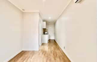 8 Castlederg Drive, Flat Bush