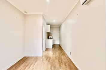 8 Castlederg Drive, Flat Bush