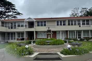 22O Aratonga Avenue, Greenlane