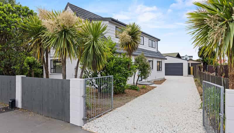 42 Queenspark Drive, Parklands