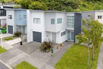 38 Erlestoke Crescent, Churton Park