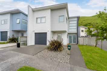 38 Erlestoke Crescent, Churton Park