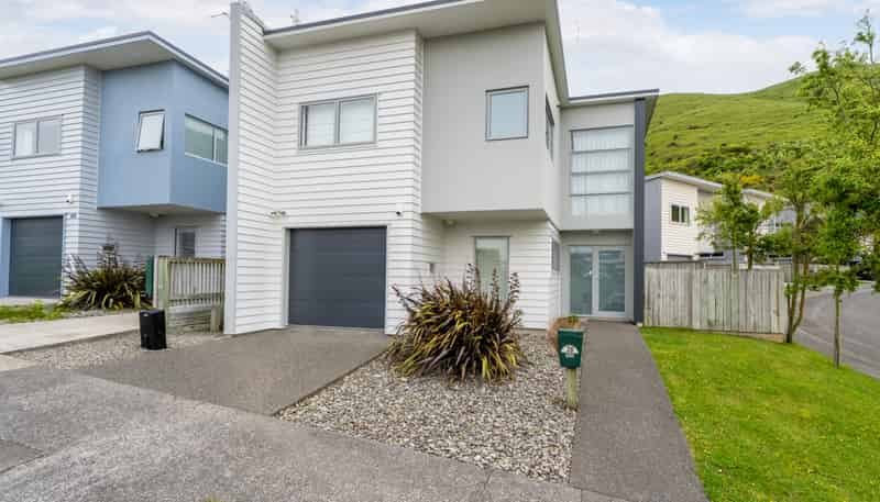 38 Erlestoke Crescent, Churton Park