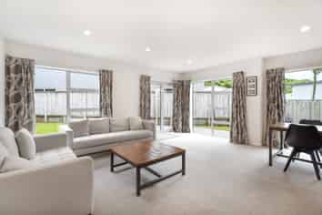 38 Erlestoke Crescent, Churton Park