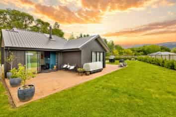 3 Three Kings Court, OUTRAM