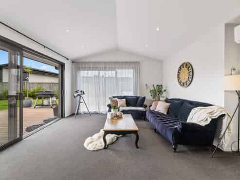 3 Three Kings Court, Outram