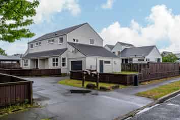 1 and 2/51 Portsmouth Street and 1 and 2/73 Hampshire Street, Aranui