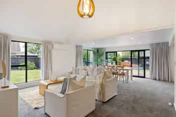 49B Inwoods Road, PARKLANDS