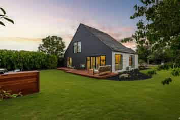 49B Inwoods Road, PARKLANDS