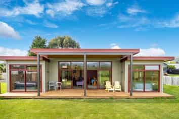 1241 Coast Road, KARITANE