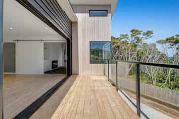 13 Ti Tree Lane, Stanmore Bay