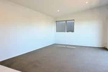 282 Glamorgan Drive, Northcross