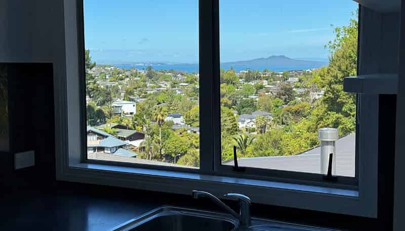 282 Glamorgan Drive, Northcross