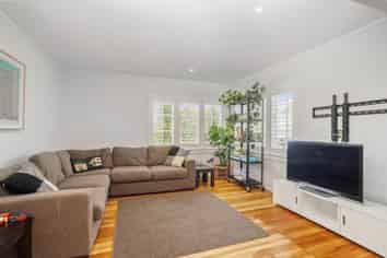 1/107 Huia Road, Point Chevalier