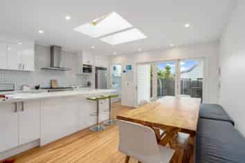 1/107 Huia Road, Point Chevalier