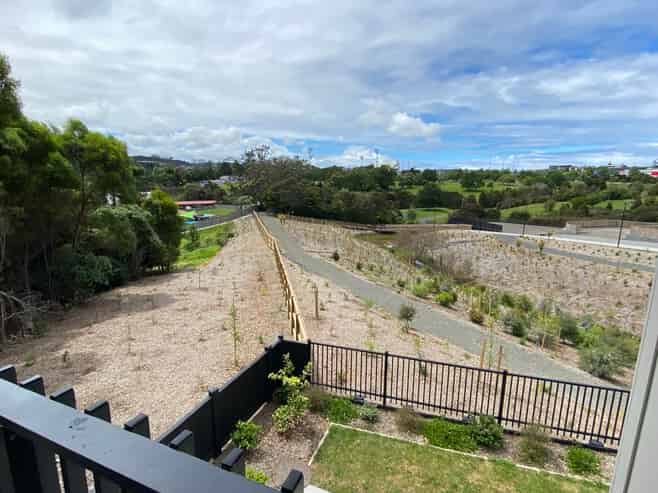 8/7 Parapara Place, Albany