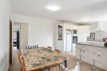 1/4 Williams Avenue, Pakuranga