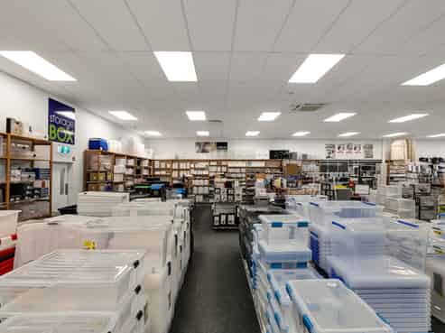 Modern Multi-Tenanted Investment 