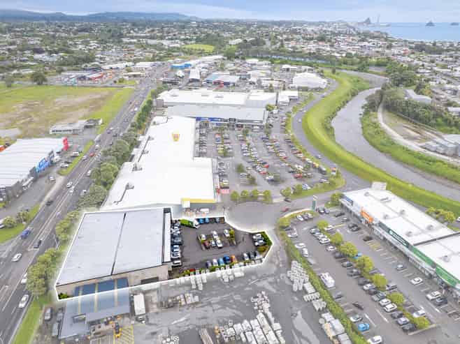 Modern Multi-Tenanted Investment 