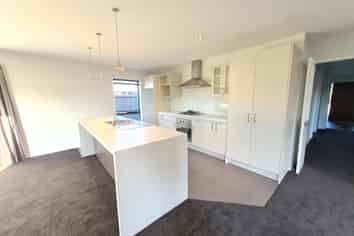 10 Sedgemoor Close, Burwood