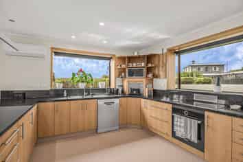 12 Oakleigh Crescent, Oamaru