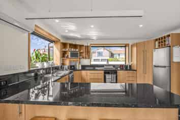 12 Oakleigh Crescent, Oamaru