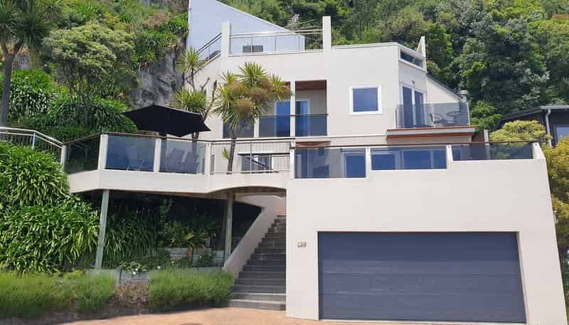 719 Marine Drive, Eastbourne