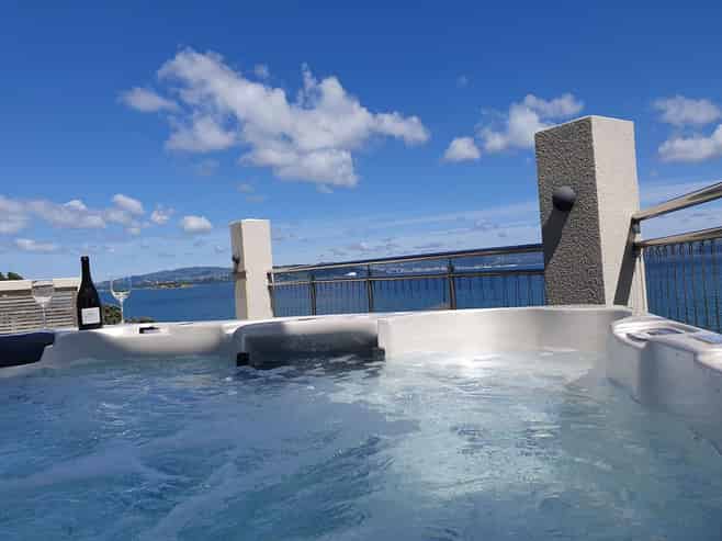 719 Marine Drive, Eastbourne