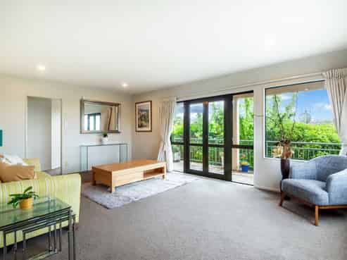 3/3 Galaxy Drive, Mairangi Bay