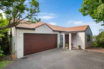 3/3 Galaxy Drive, Mairangi Bay